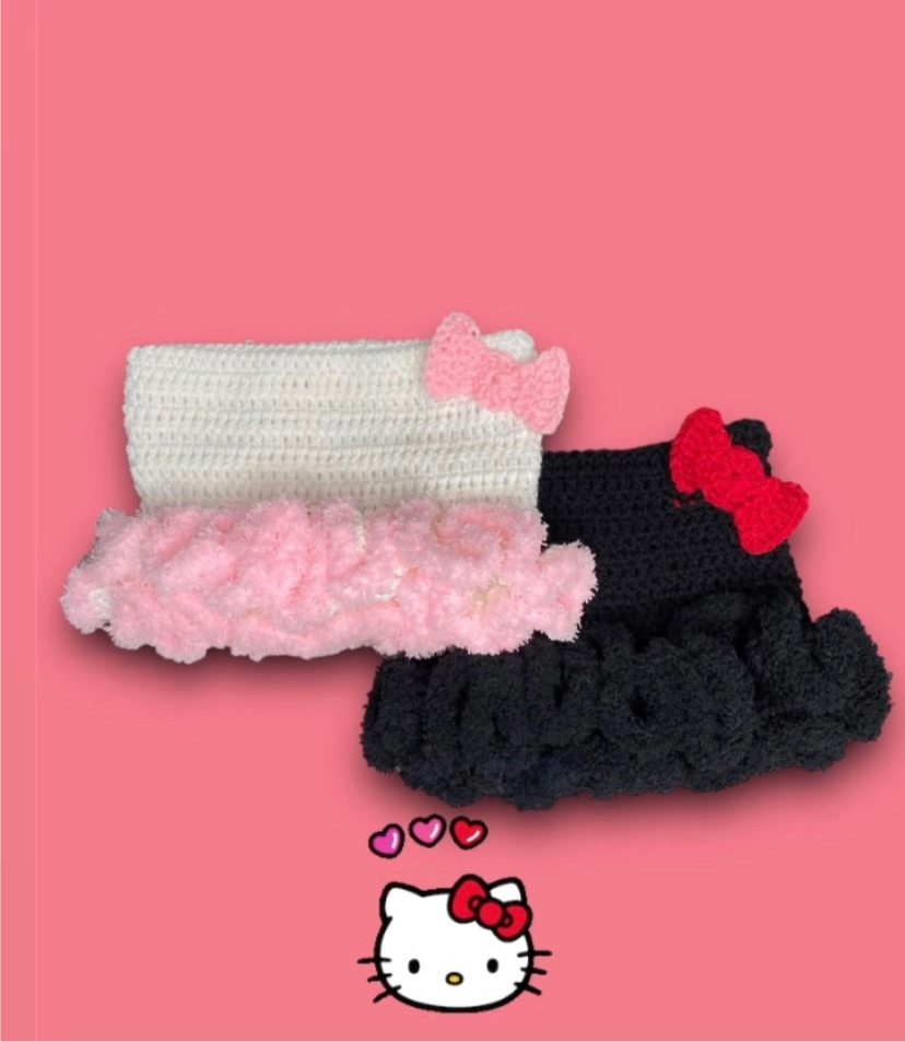 ☆ HELLO KITTY RUFFLE BEANIE