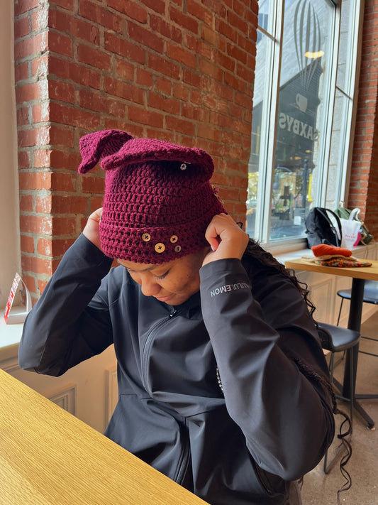 ⋆☕︎ ⋆✴︎˚｡⋆ MAROON BUTTON-BABY BEANIE ⋆☕︎ ⋆✴︎˚｡⋆